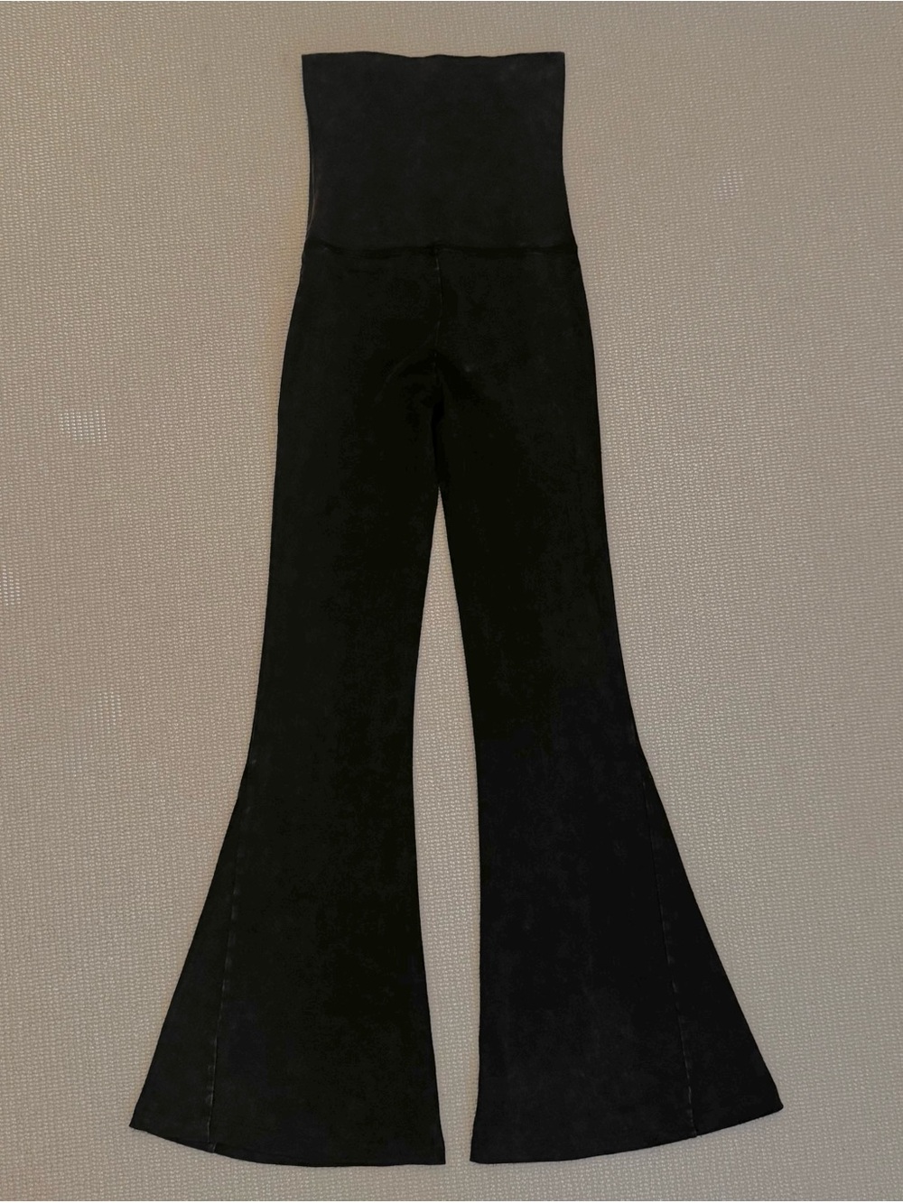 Offline by Aerie Black High-Rise Bell Bottom Flare Leggings / XS